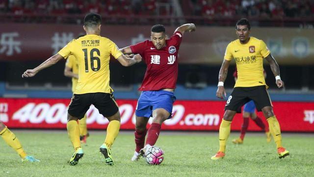 包含天津泰达迎战河南建业,战意高涨备战充分的词条 包含天津泰达迎战河南建业,战意高涨备战充分的词条