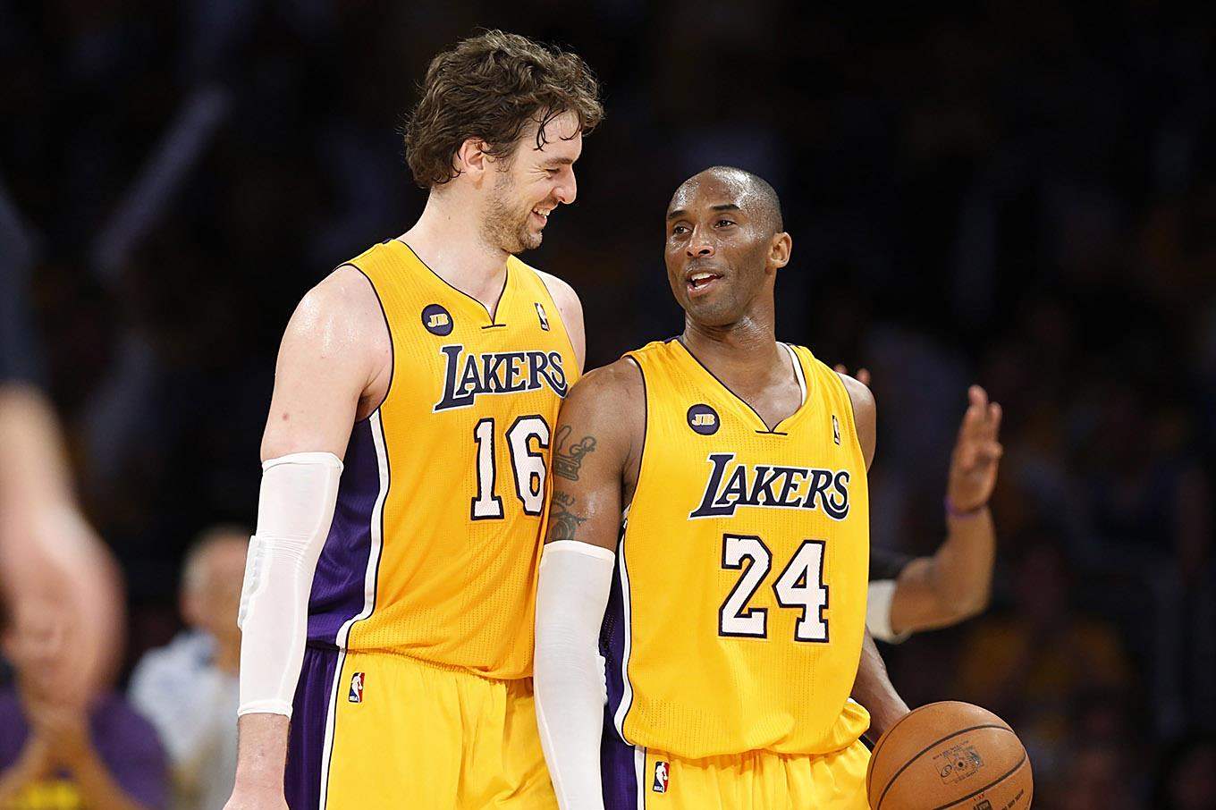 关于让球员成为赛场焦点的是他们的出色表现的信息 关于让球员成为赛场焦点的是他们的出色表现的信息