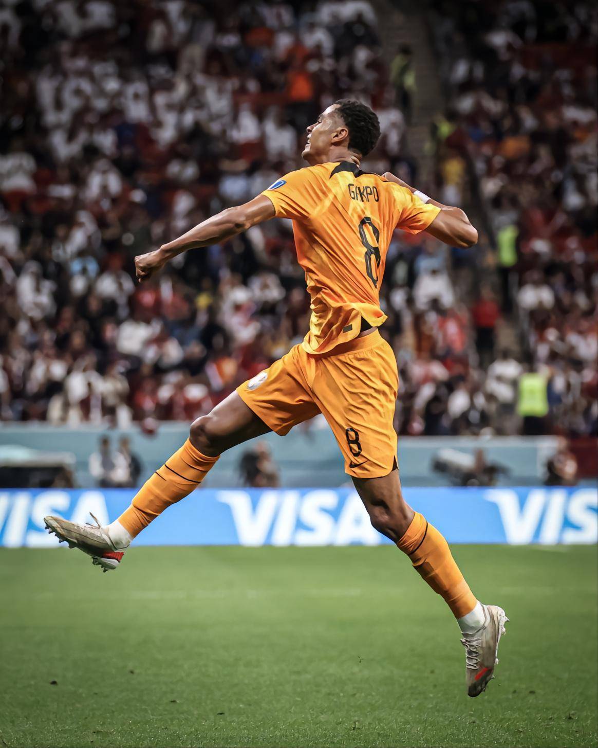 1xbet体育网站-亚琛锋线疲态尽显，主帅寻觅新战术