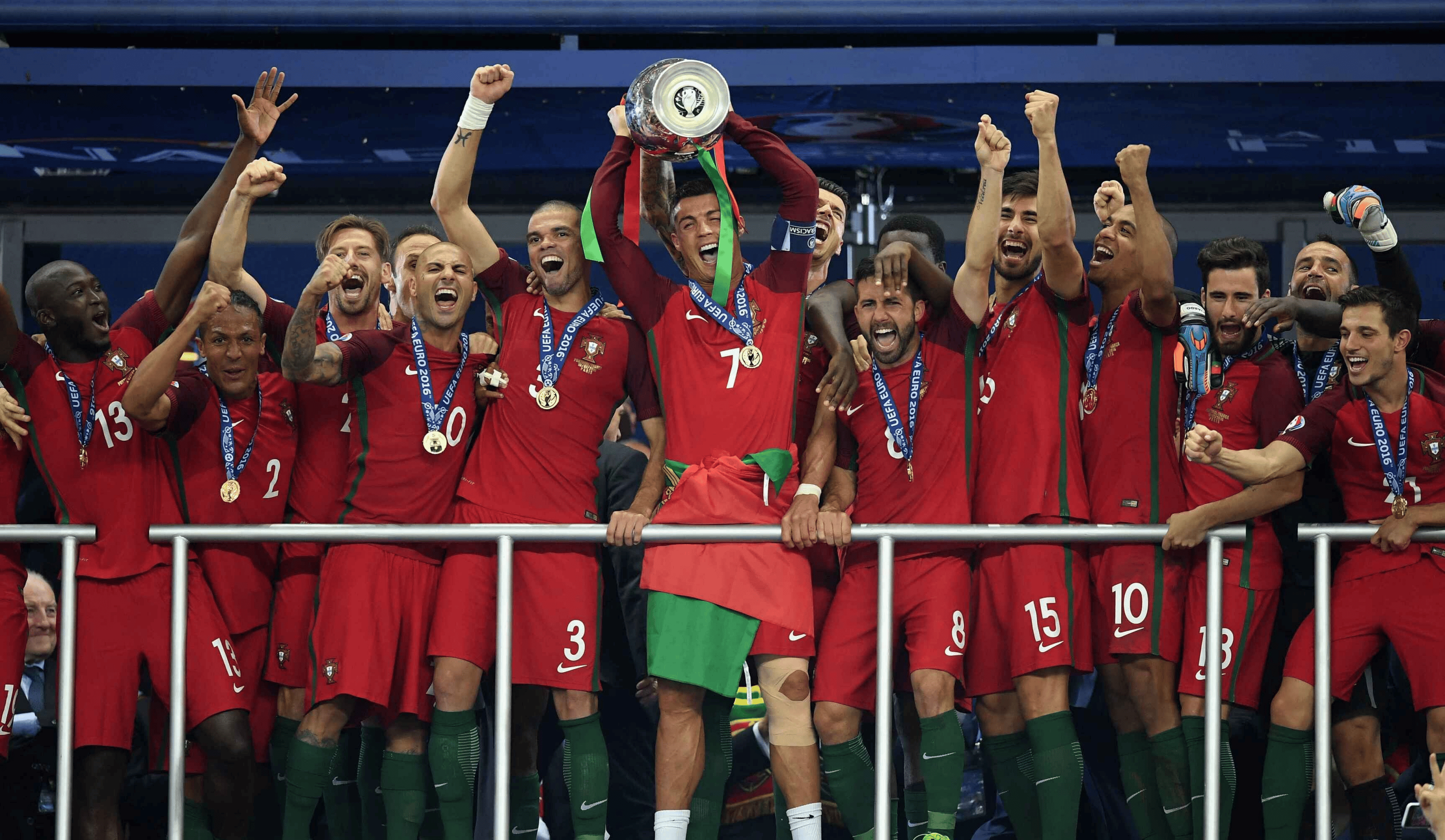 1xbet体育官方入口-包含葡萄牙门将神扑救主，逼平实力不俗的对手的词条