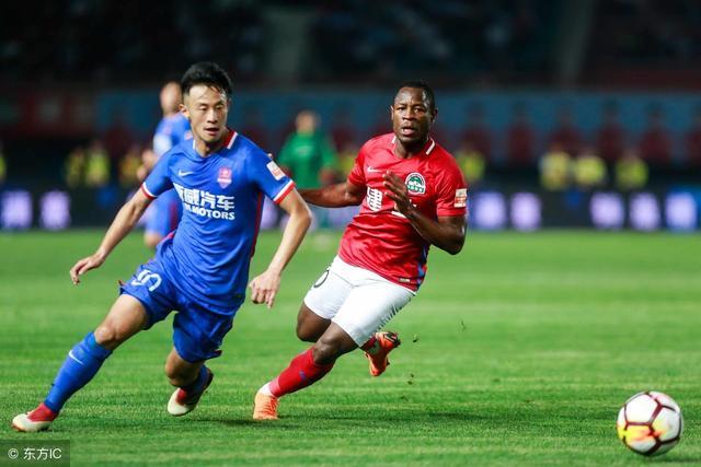 1xbet体育电竞-重庆力帆客场惨败，遭遇连败