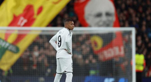 包含皇马守门员神勇出击，关键时刻扑出点球！的词条