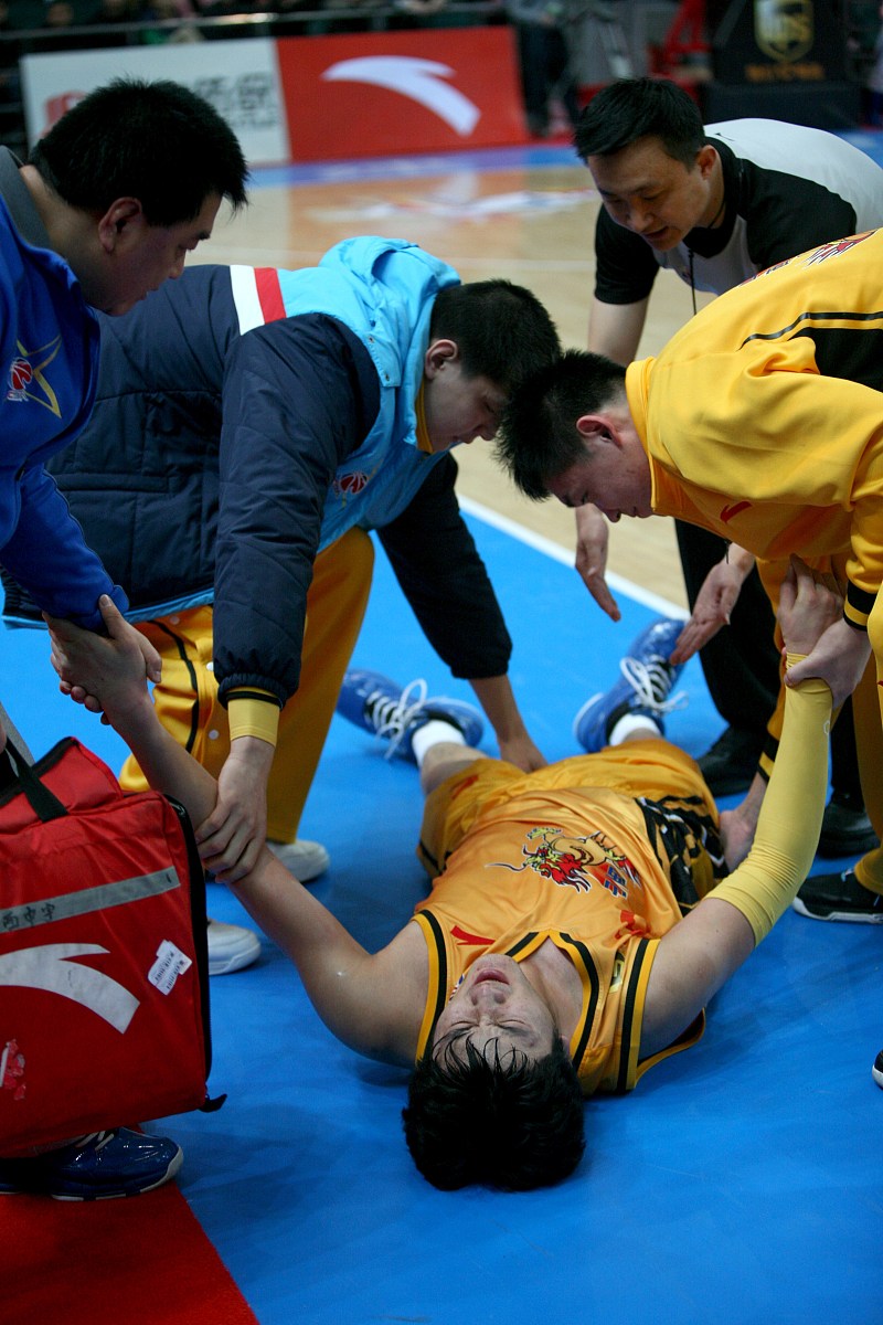 1xbet体育官方-临危不乱，球员为球队拯救比赛局势的简单介绍