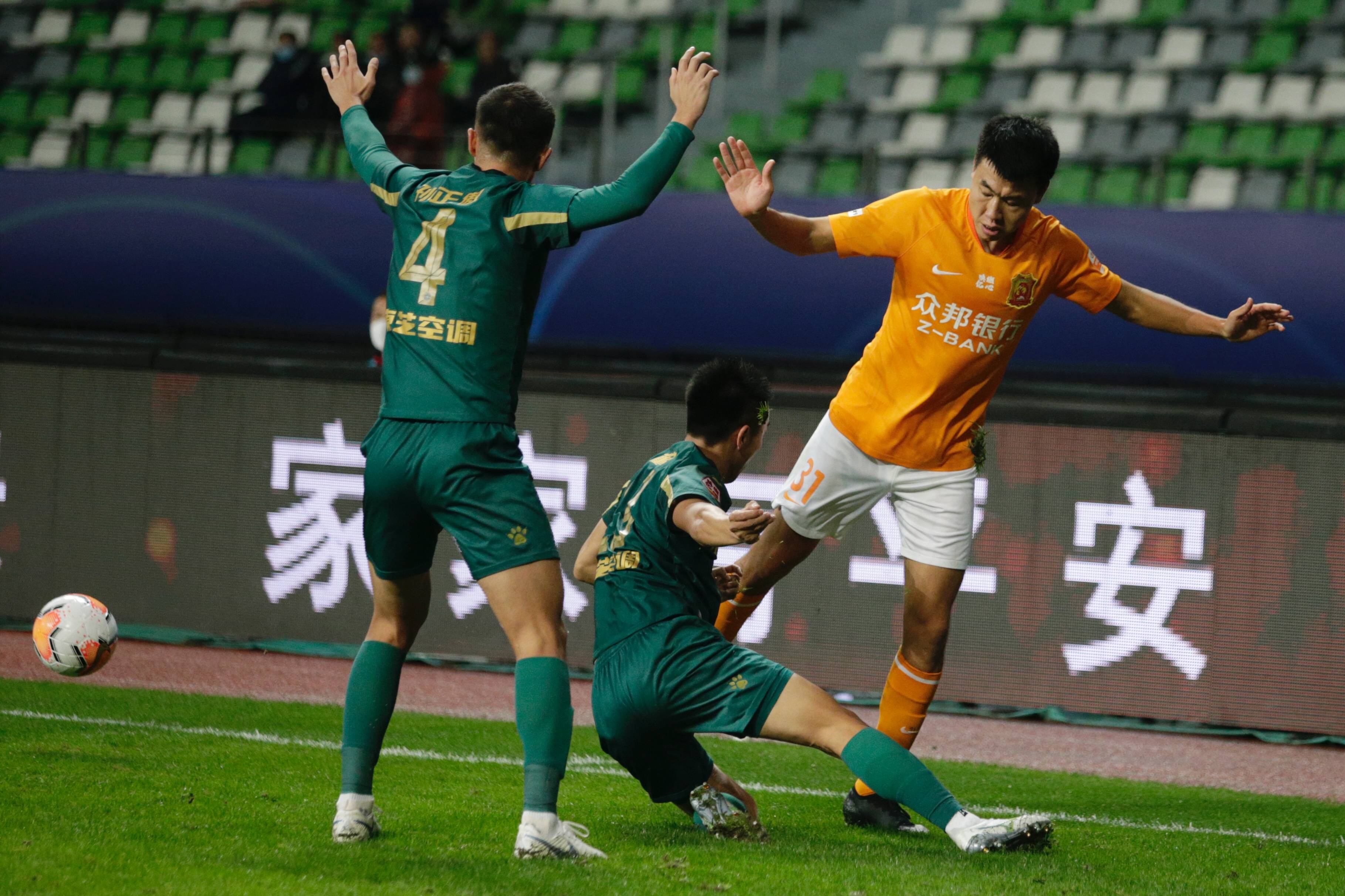 1xbet体育活动-武汉卓尔努力追赶，积极摆脱降级压力